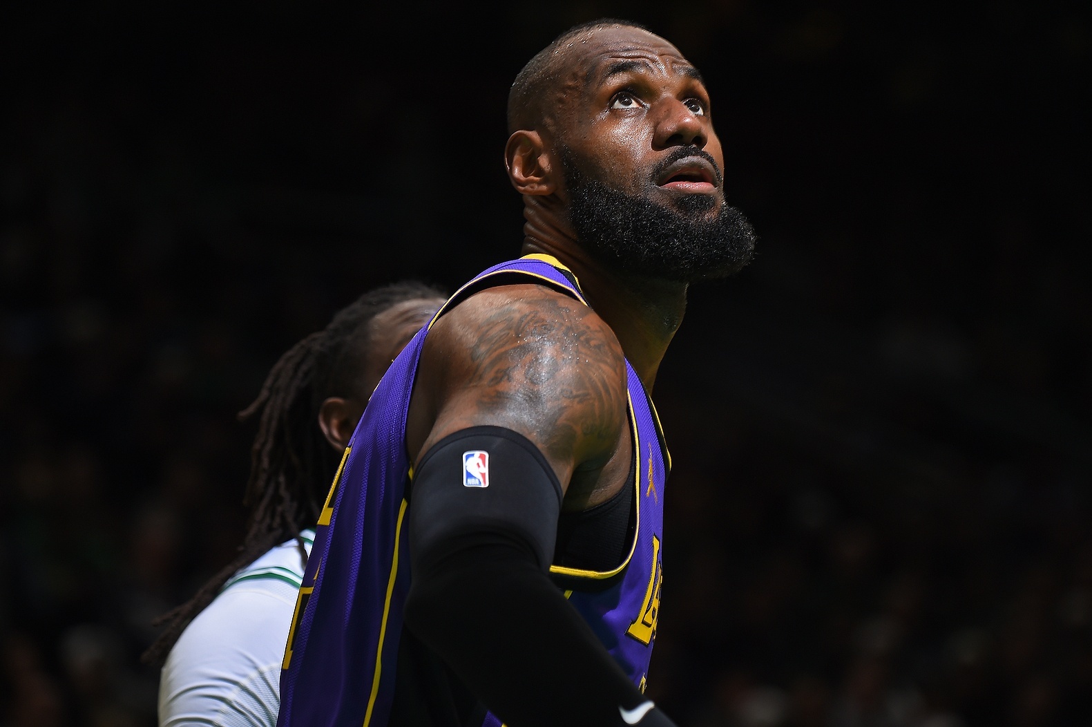 关于国际比赛日NBA总决赛焦点战；广州队单刀错失；悬念犹存；球队文化再被提及的信息