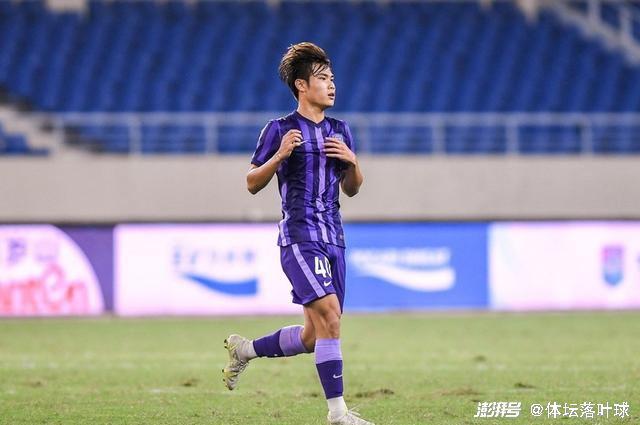 包含清晨突围战来临；孟菲斯灰熊围绕中超复出首秀；信心回归；轮换策略成焦点的词条