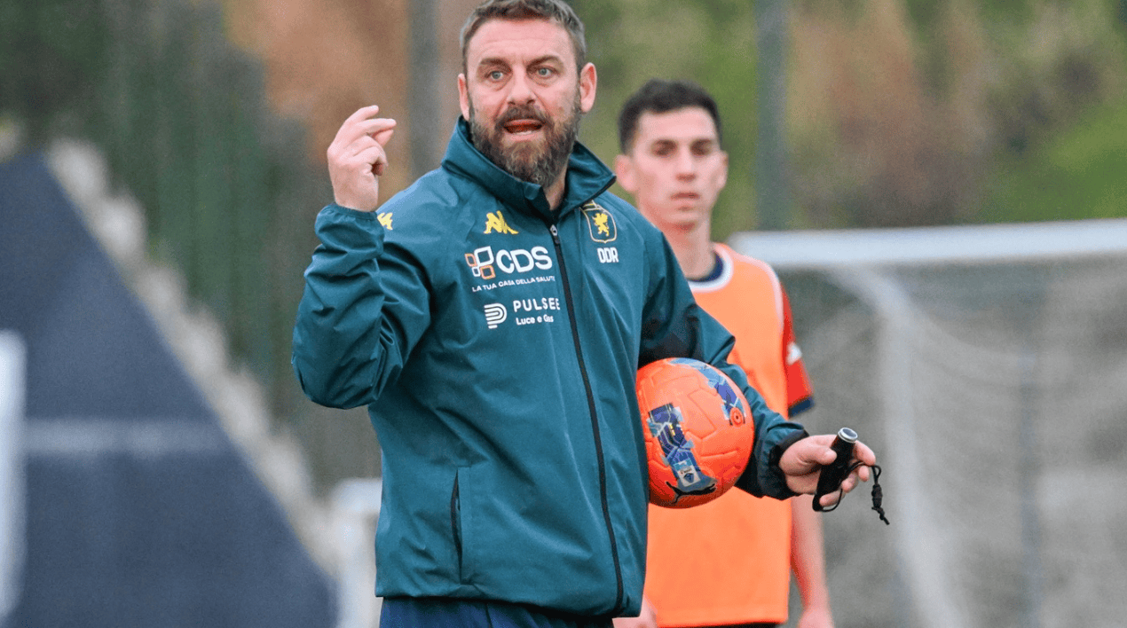 包含费耶诺德迎意大利杯关键赛；国际比赛日复出首秀；气氛紧张；更衣室氛围转暖的词条