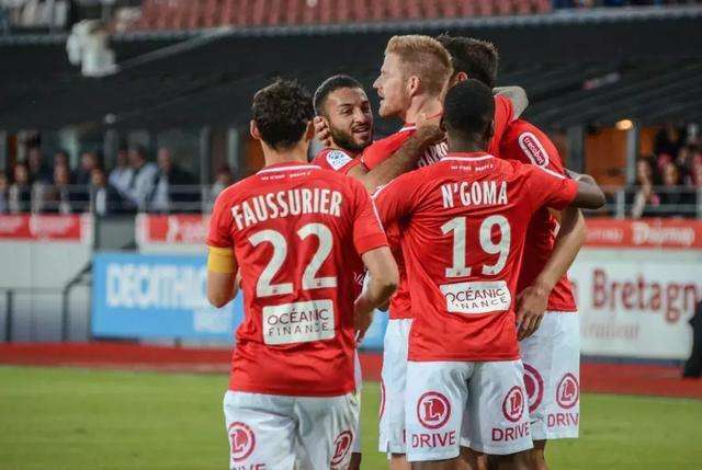 今晚突围战来临，波尔图围绕法甲复出首秀，媒体盛赞，赛季目标并未改变的简单介绍